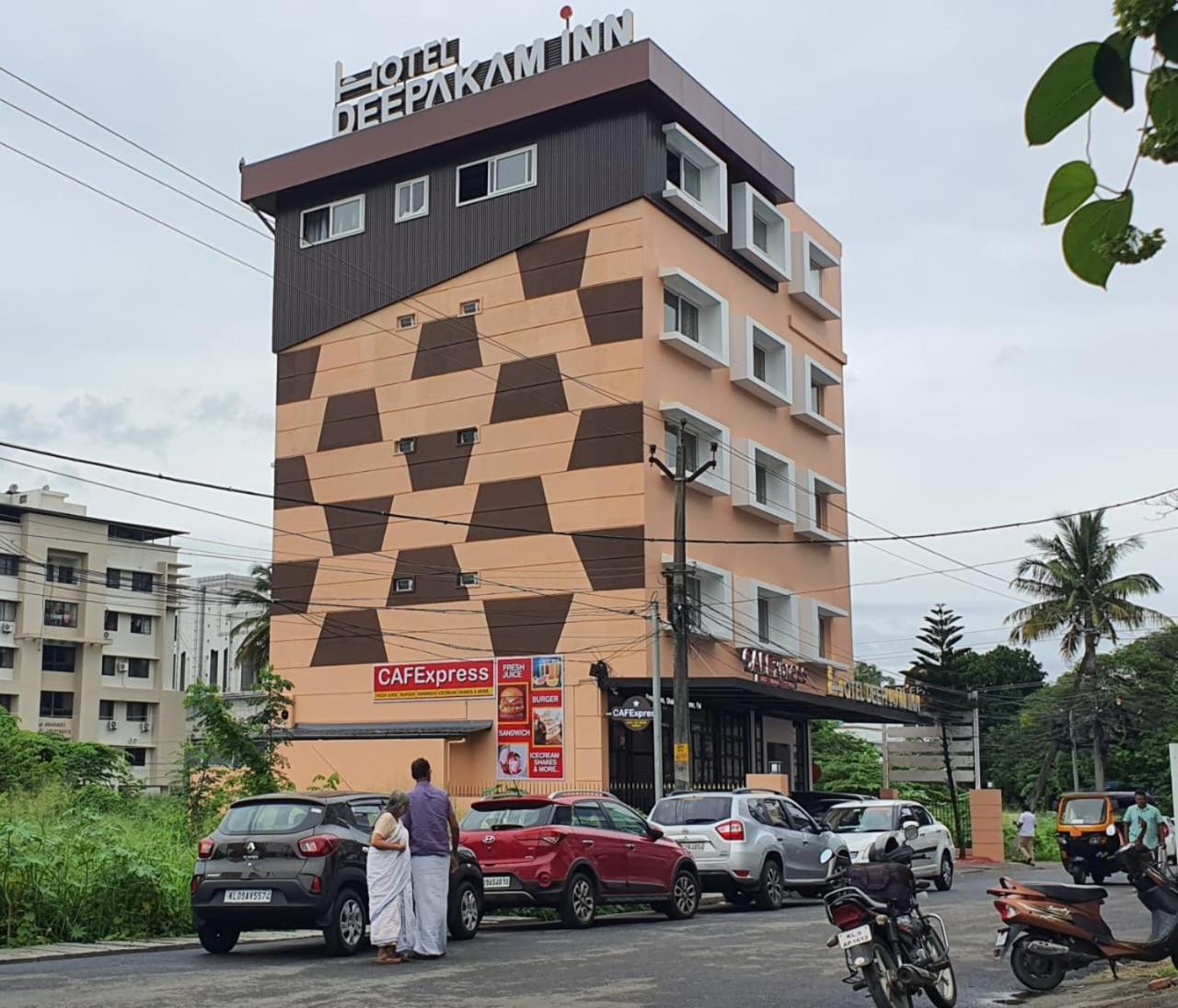 Hotel Deepakam Inn Palakkad Eksteriør billede