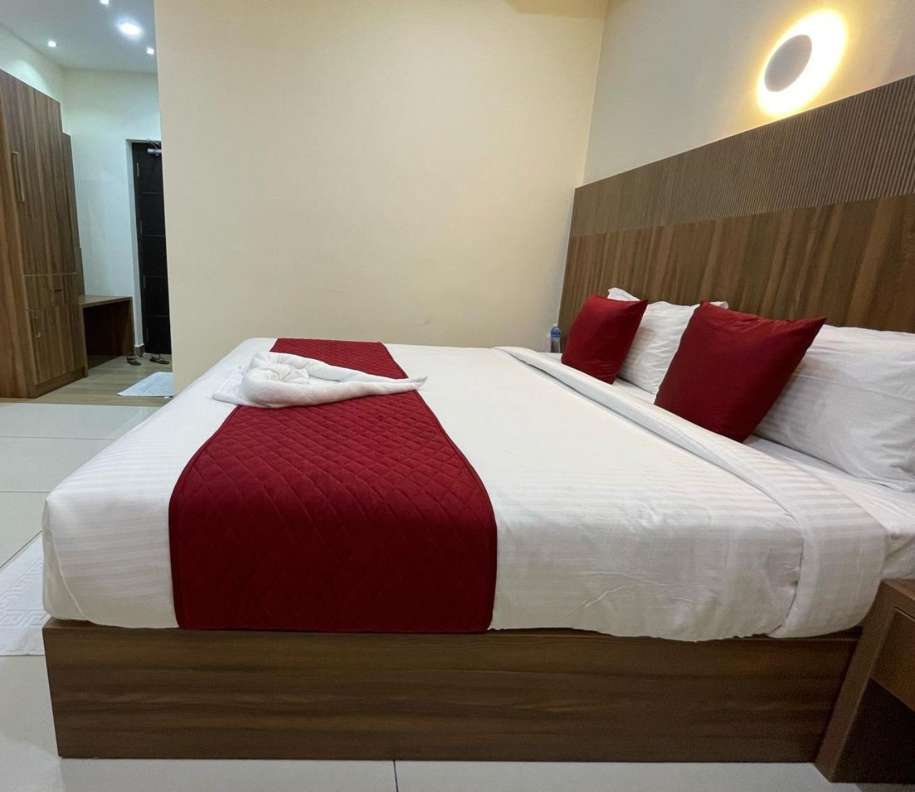 Hotel Deepakam Inn Palakkad Eksteriør billede