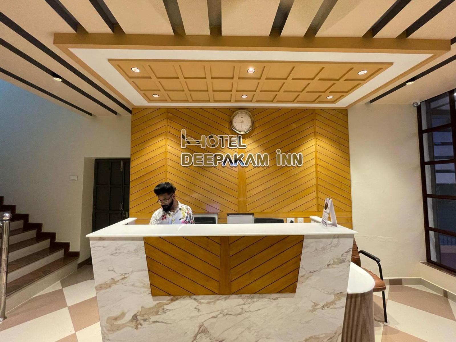 Hotel Deepakam Inn Palakkad Eksteriør billede